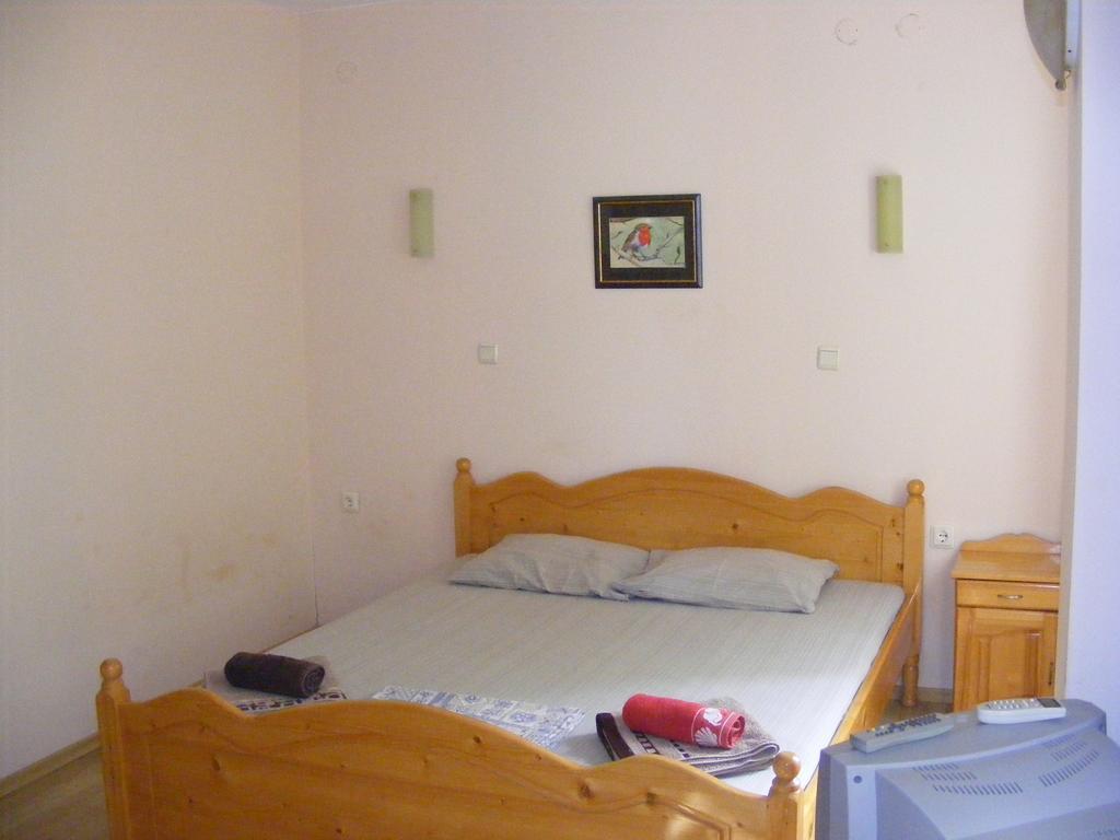 Guest House "Zora - Sarafovo" Burgas Bagian luar foto