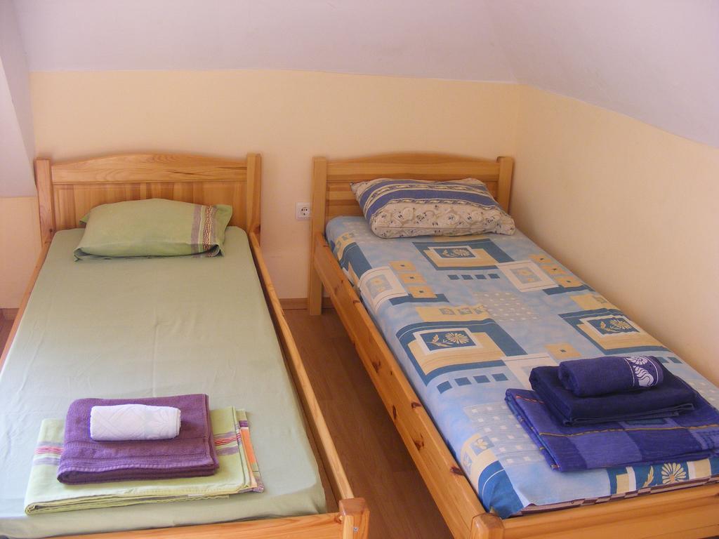 Guest House "Zora - Sarafovo" Burgas Bagian luar foto