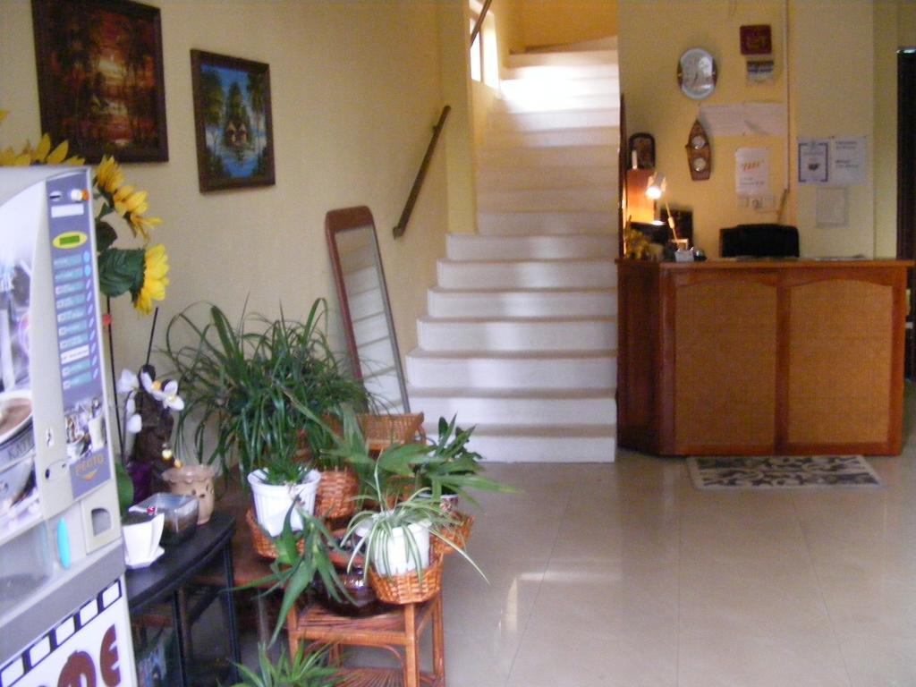 Guest House "Zora - Sarafovo" Burgas Bagian luar foto